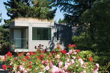 The L41: A Tiny, Energy-Efficient Prefab Home Image